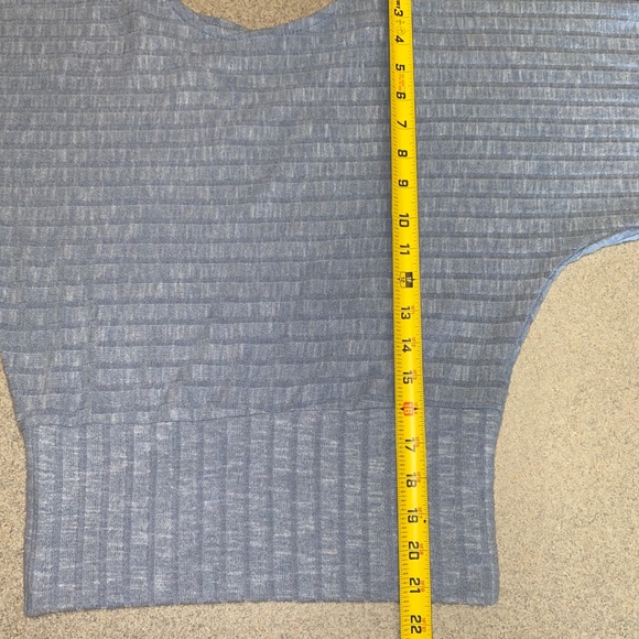 Almost Famous Womens Dolman Sleeves Lattice Back Pullover Blue Blouse Size M - Picture 6 of 9